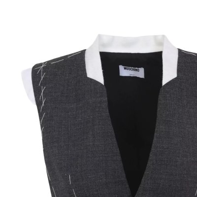 THE SLEEVELESS WOOL VEST TAILORED STITCHING